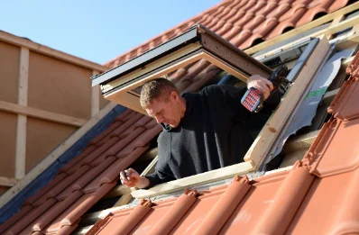 Pose de fenêtres de toit Velux à Brée